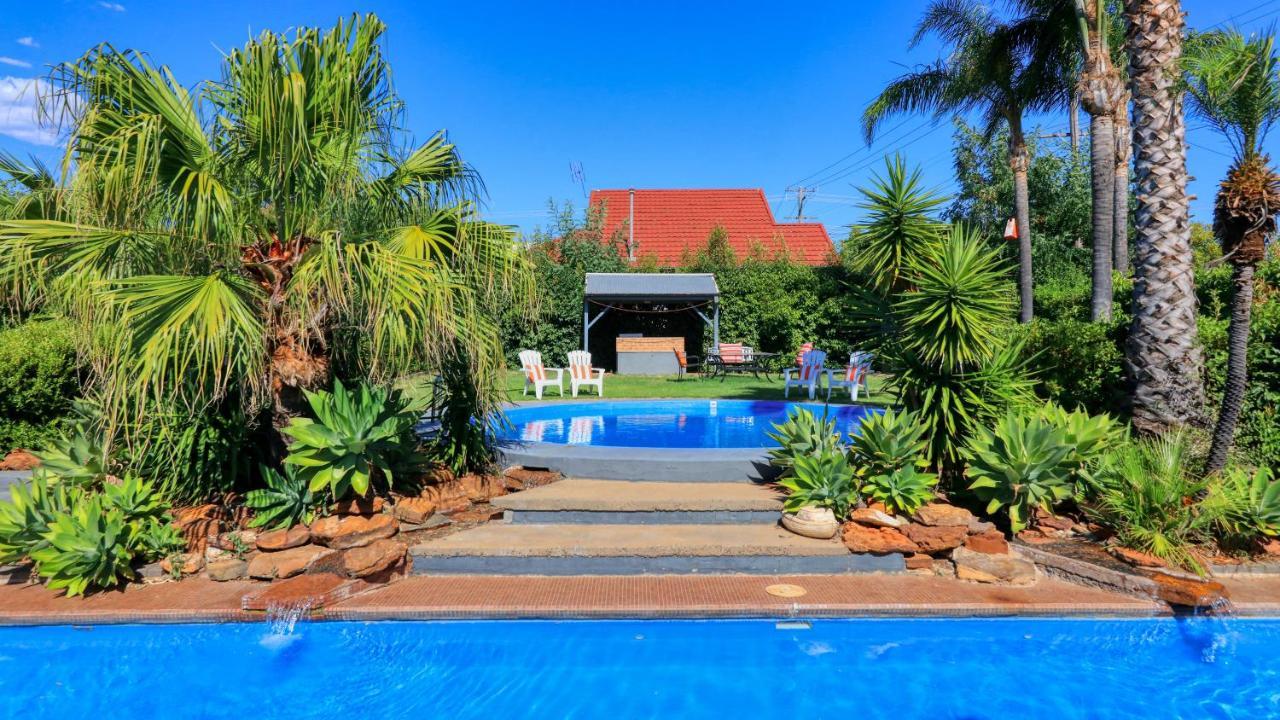 Country Leisure Motor Inn Даббо Экстерьер фото