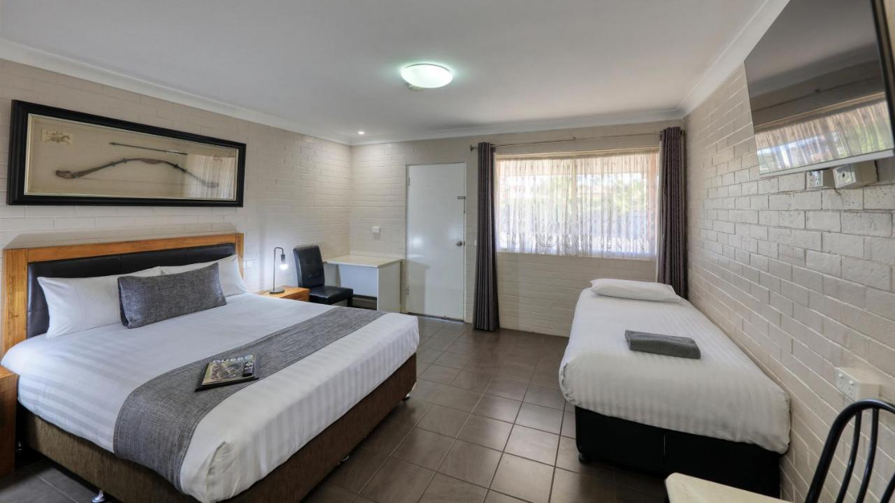 Country Leisure Motor Inn Даббо Экстерьер фото